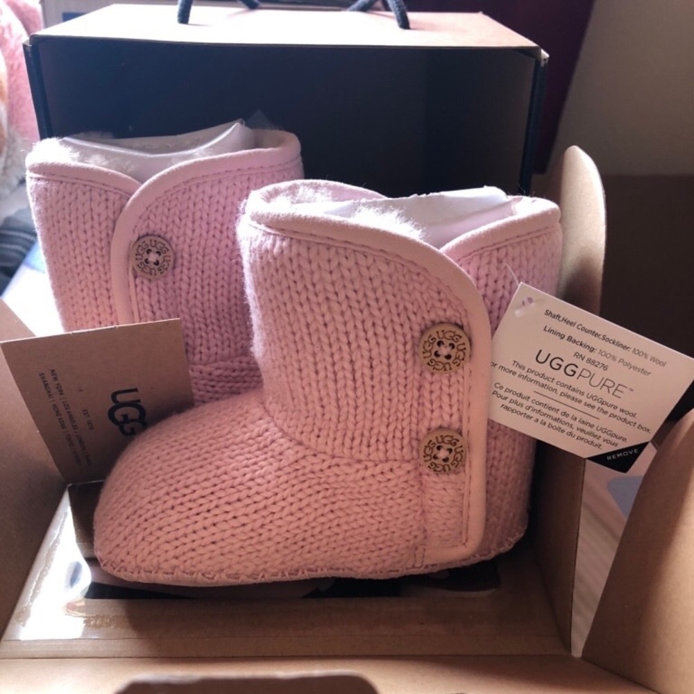 Baby pink 4/5 ugg cutie boot